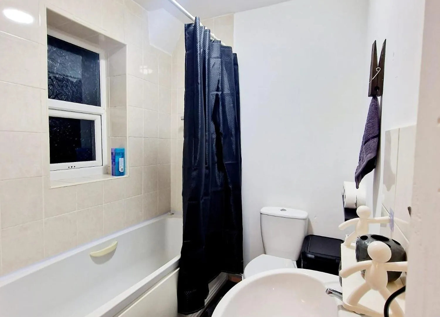 Privatunterkunft Small Room With Private Bathroom Kingston upon Hull